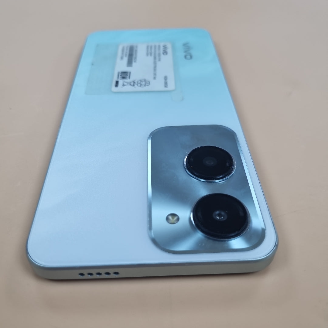 CELULAR VIVO Y18 V2333 256 GB 8 GB RAM (SEMINUEVO)