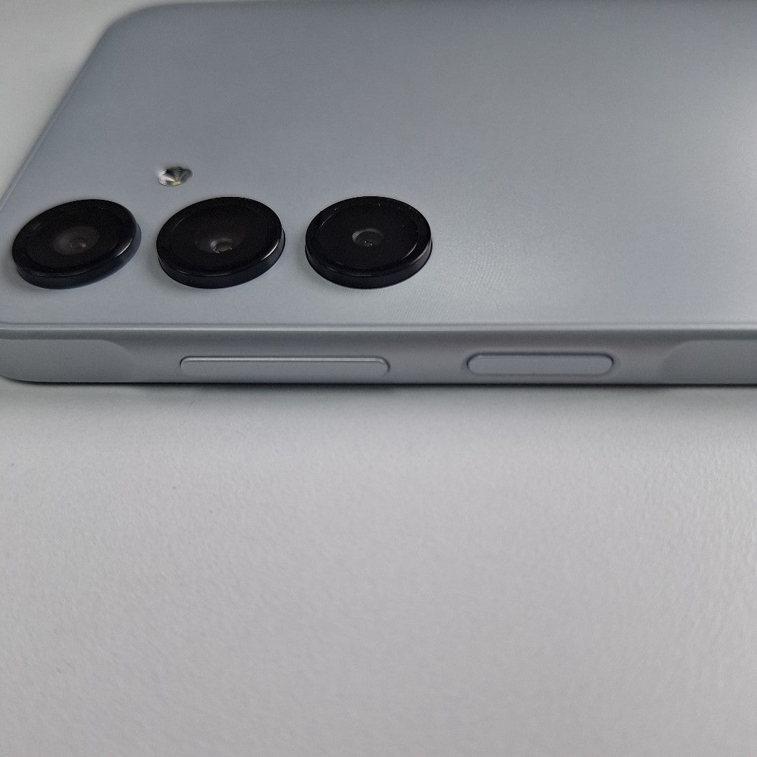 CELULAR SAMSUNG GALAXY A16 SM-A165M (2024) 128 GB 4 GB RAM (SEMINUEVO)