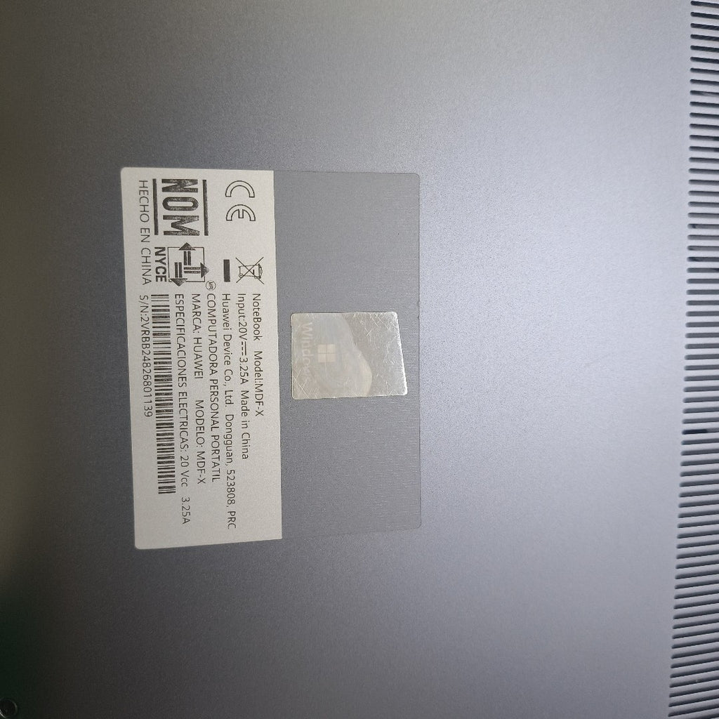 LAPTOP HUAWEI MATEBOOK D14 MDF-X (2024) 512 GB SSD 16 GB RAM (SEMINUEVO)