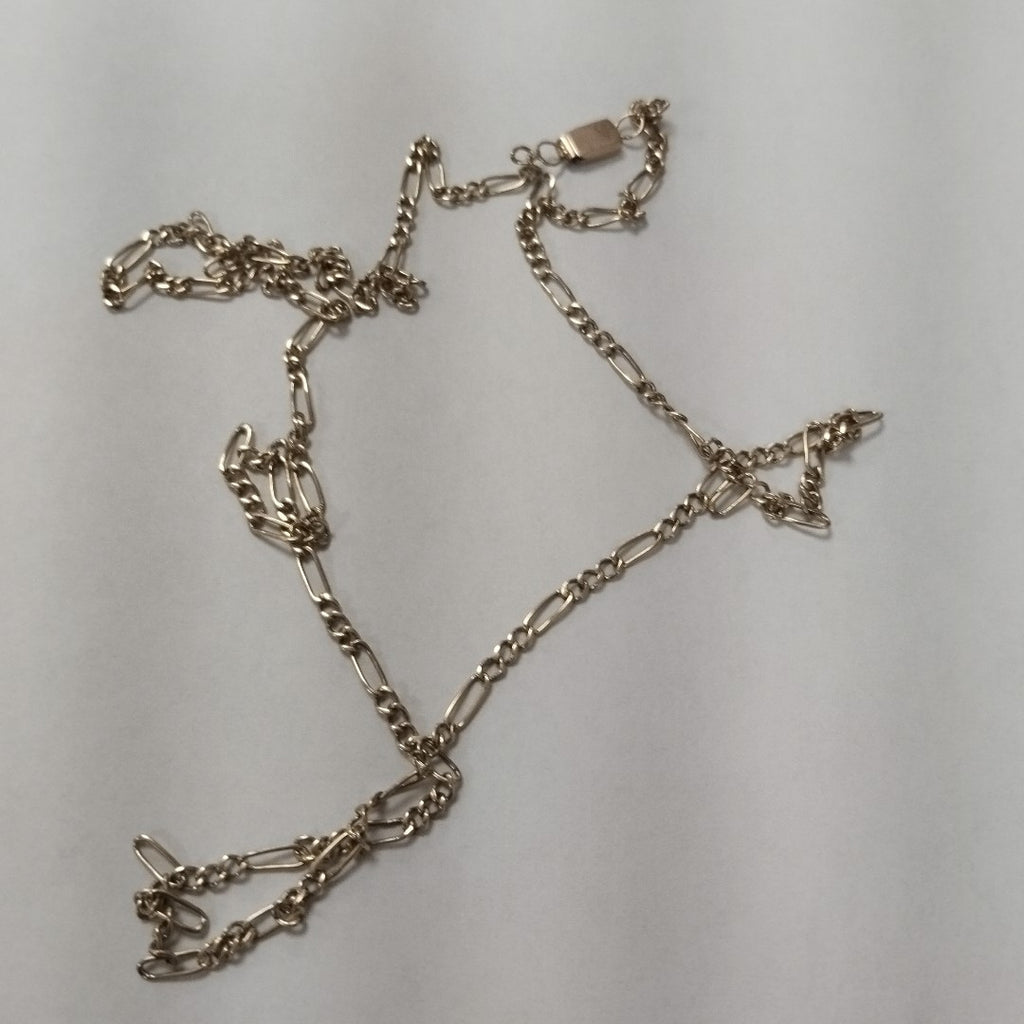 K1 6,80 GRMS 10 K ESPECIFICACIONES COMPLEMENTARIAS CADENA TEGIDO CARTIER (SEMINUEVO)