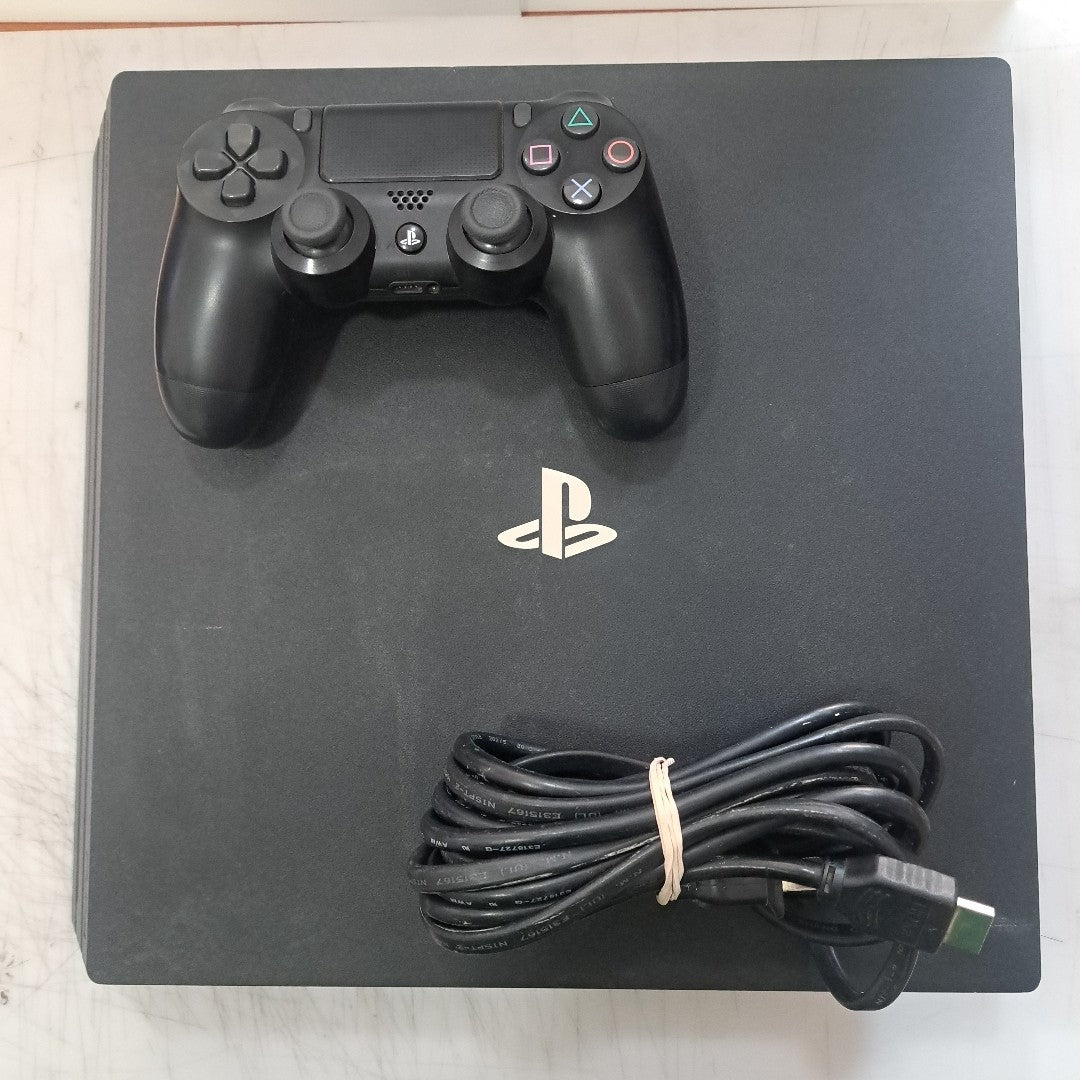 CONSOLA DE VIDEOJUEGO SONY PS4 PRO 1 TB (SEMINUEVO)