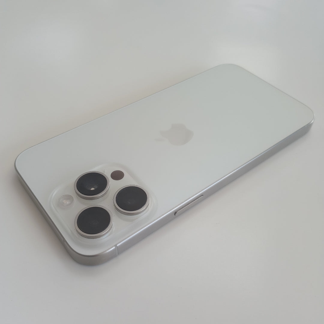 CELULAR APPLE IPHONE 15 PRO MAX A3105 (2023) 256 GB 8 GB RAM (SEMINUEVO)