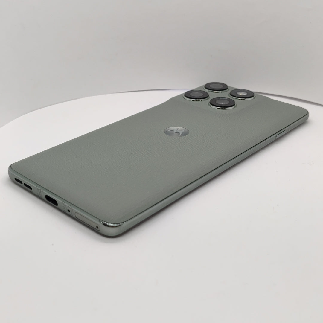 CELULAR MOTOROLA EDGE 60 PRO XT2507-1 (2025) 512 GB 12 GB RAM (SEMINUEVO)