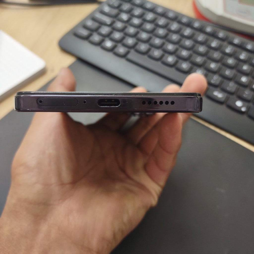 CELULAR VIVO V50 LITE 5G V2440 (2025) 256 GB 12 GB RAM (SEMINUEVO)