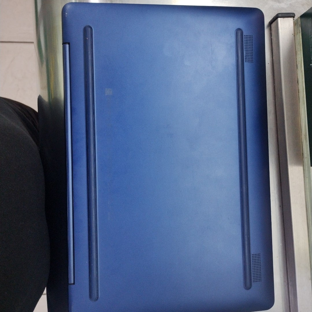 LAPTOP HP 14-AX111LA (2021) 64 GB 4 GB RAM (SEMINUEVO)