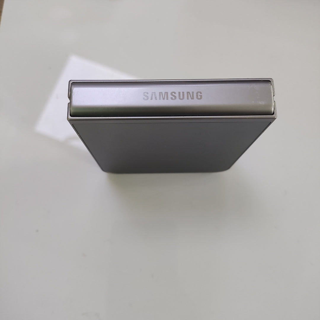 CELULAR SAMSUNG GALAXY Z FLIP6 SM-F741B (2024) 512 GB 12 GB RAM (SEMINUEVO)