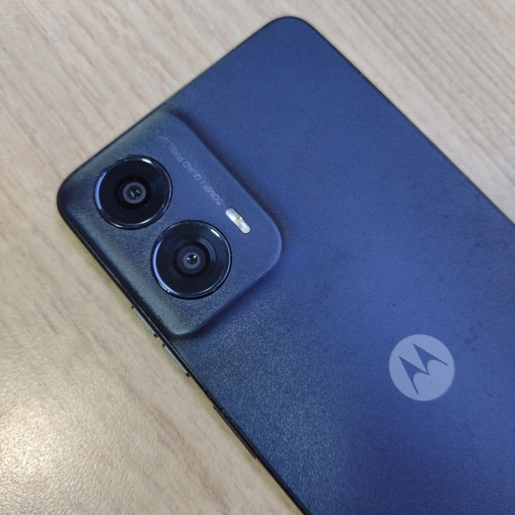 CELULAR MOTOROLA MOTO G24 XT2423-1 (2024) 256 GB 4 GB RAM (SEMINUEVO)