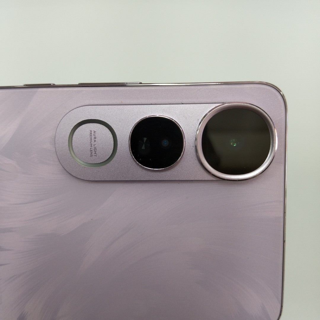 CELULAR VIVO V50 LITE V2441 (2025) 256 GB 8 GB RAM (SEMINUEVO)