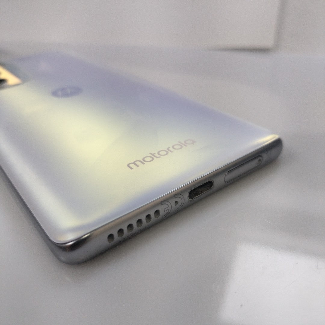 CELULAR MOTOROLA EDGE 30 PRO XT2201-1 256 GB 12 GB RAM (SEMINUEVO)