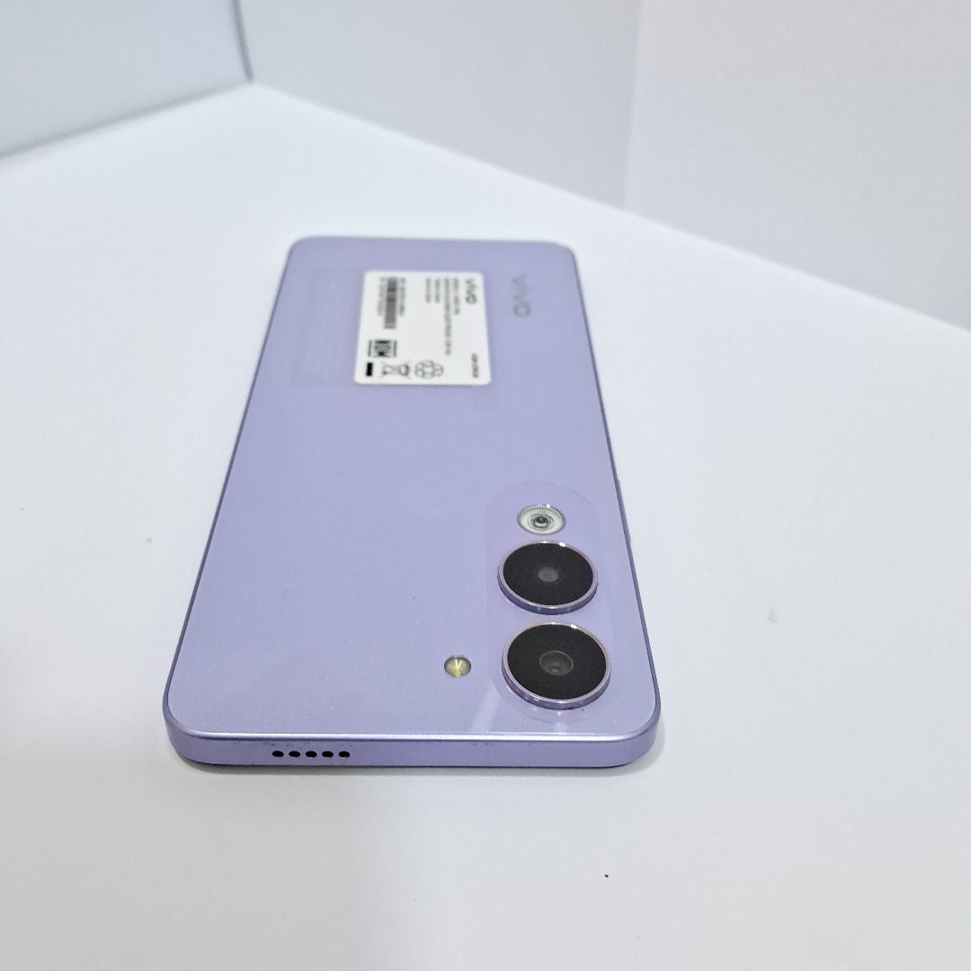 CELULAR VIVO Y04 V2430 (2025) 256 GB 4 GB RAM (SEMINUEVO)