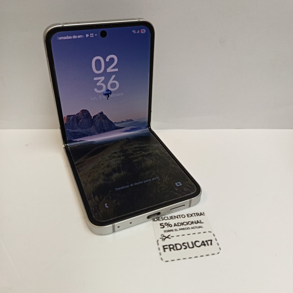 CELULAR SAMSUNG GALAXY Z FLIP7 FE SM-F761B (2025) 128 GB 8 GB RAM (SEMINUEVO)