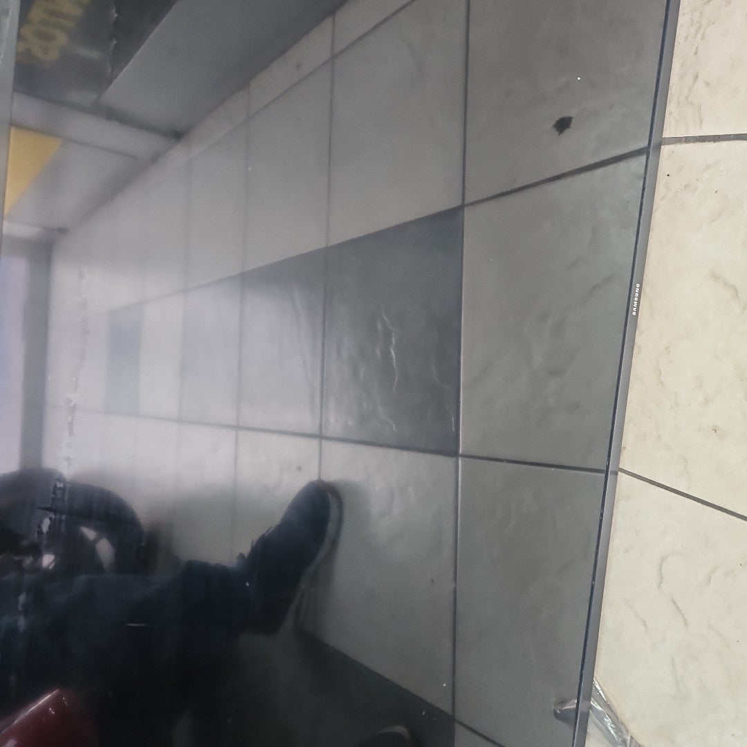 PANTALLA SAMSUNG UN43J5290AF (2019) 43" LED FULL HD (SEMINUEVO)