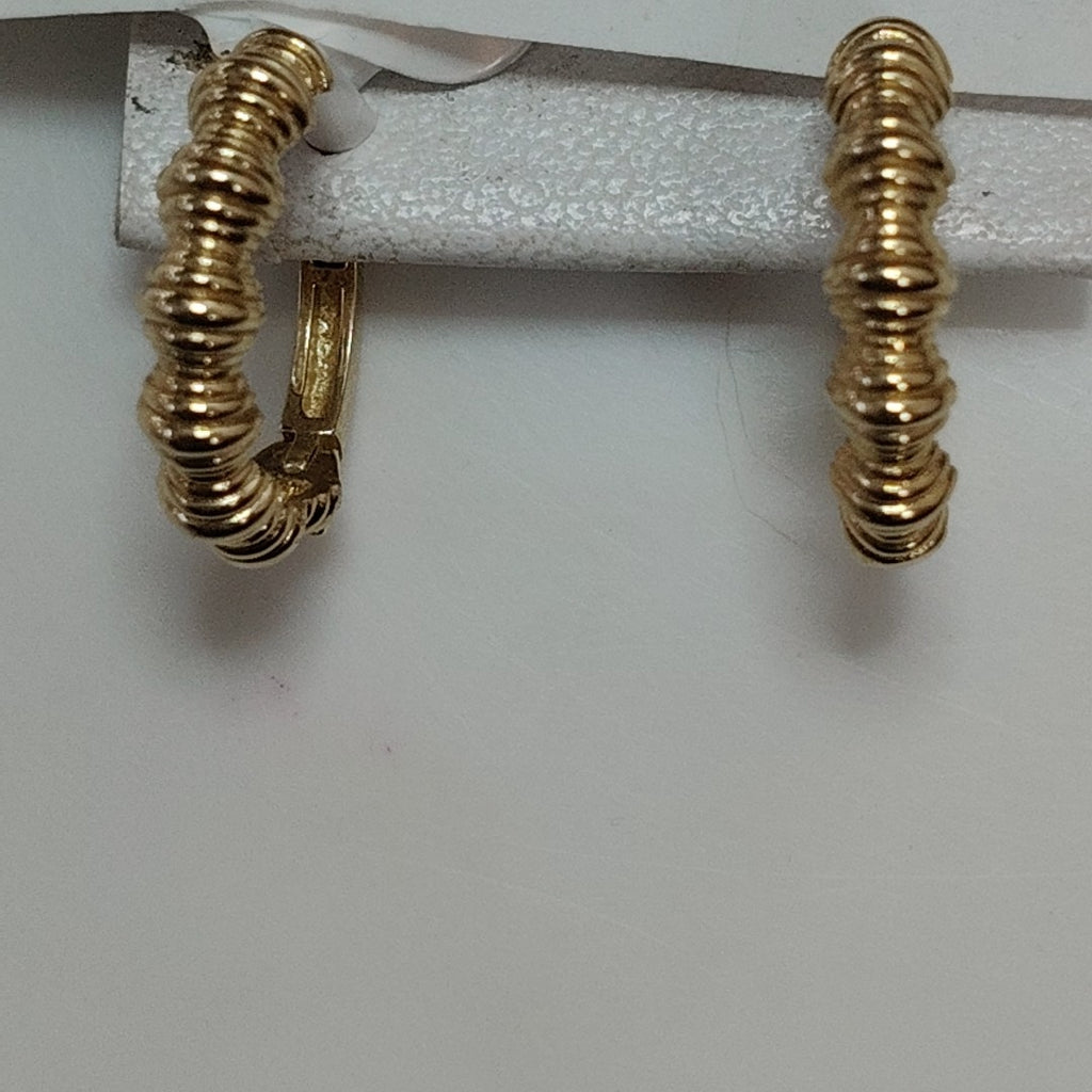 HUGGIES ORO 14K 2.9 (NUEVO)