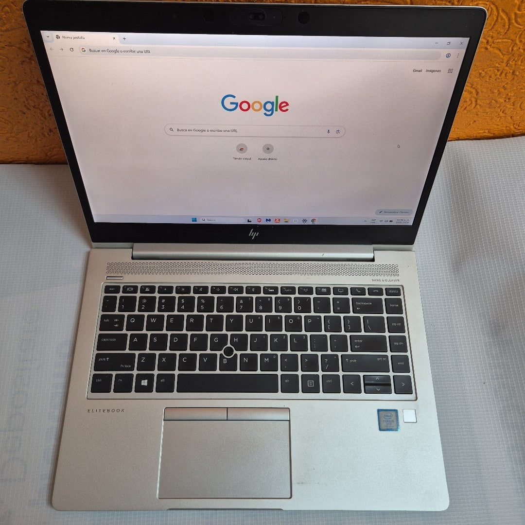 LAPTOP HP ELITEBOOK 840 G5 (2024) 256 GB SSD 16 GB RAM (SEMINUEVO)