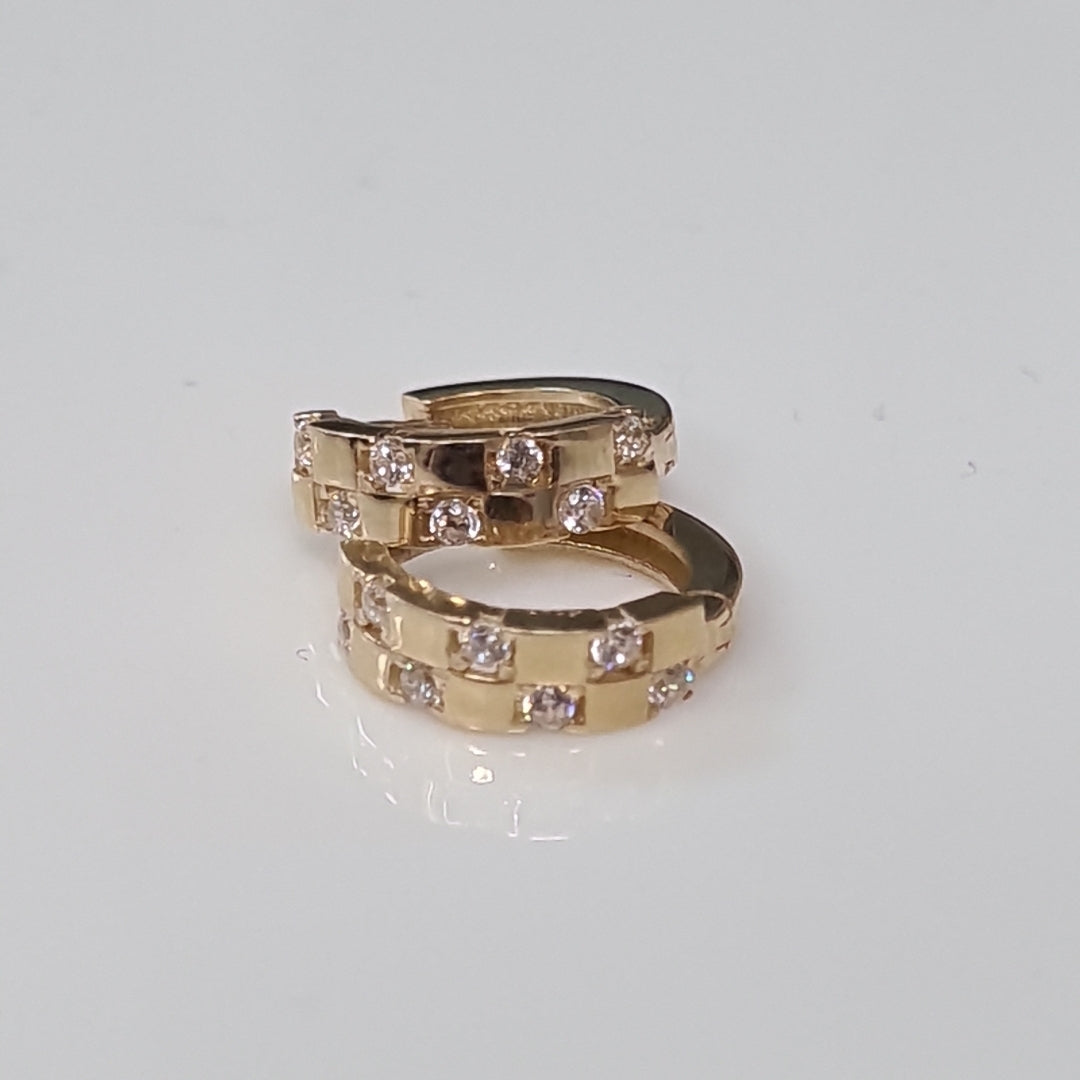HUGGIES ORO 14K 1.9 (NUEVO)