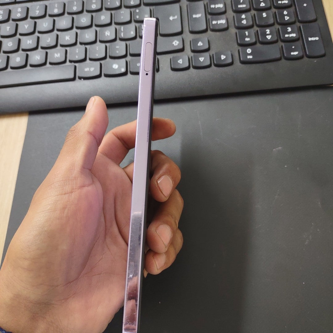 CELULAR OPPO  A80 5G CPH2639 (2024) 256 GB 8 GB RAM (SEMINUEVO)