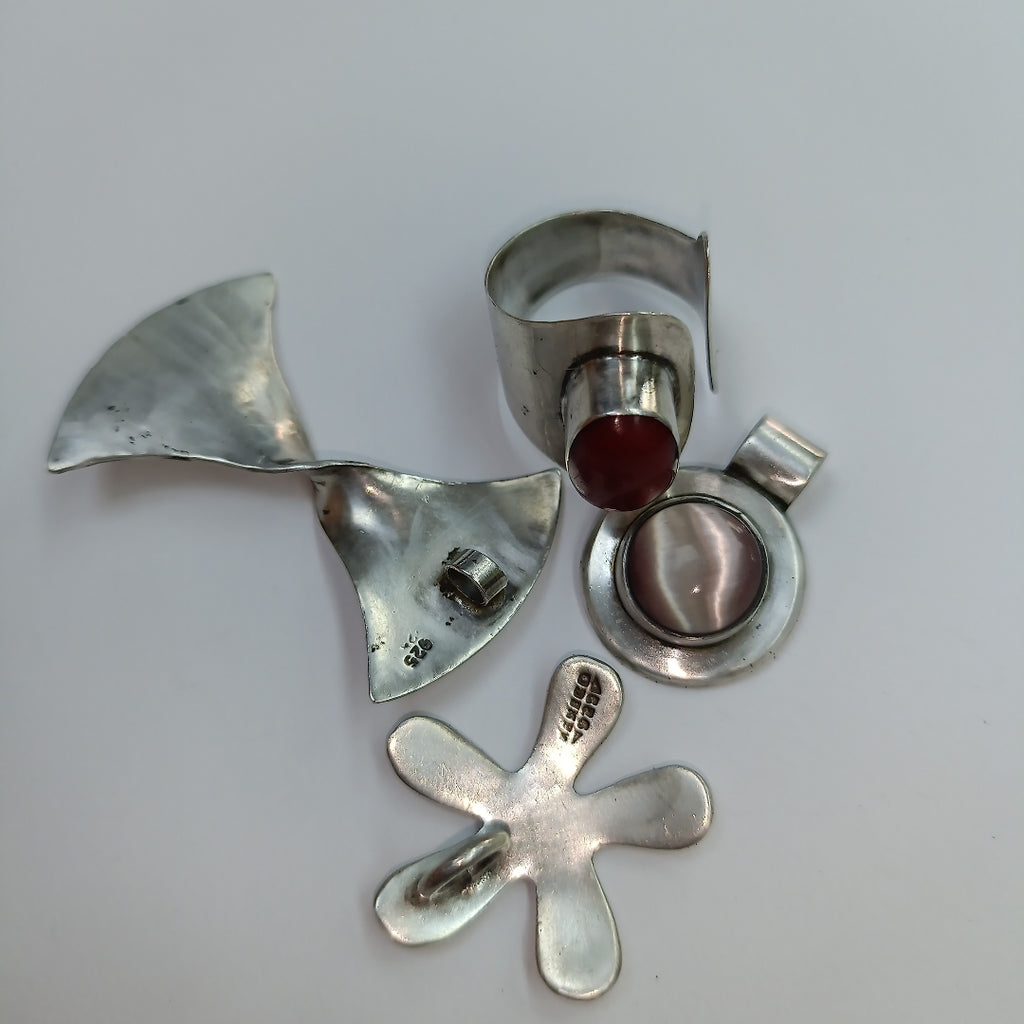 ANILLITO,DIJE PLATA 25,90 GRMS (SEMINUEVO)
