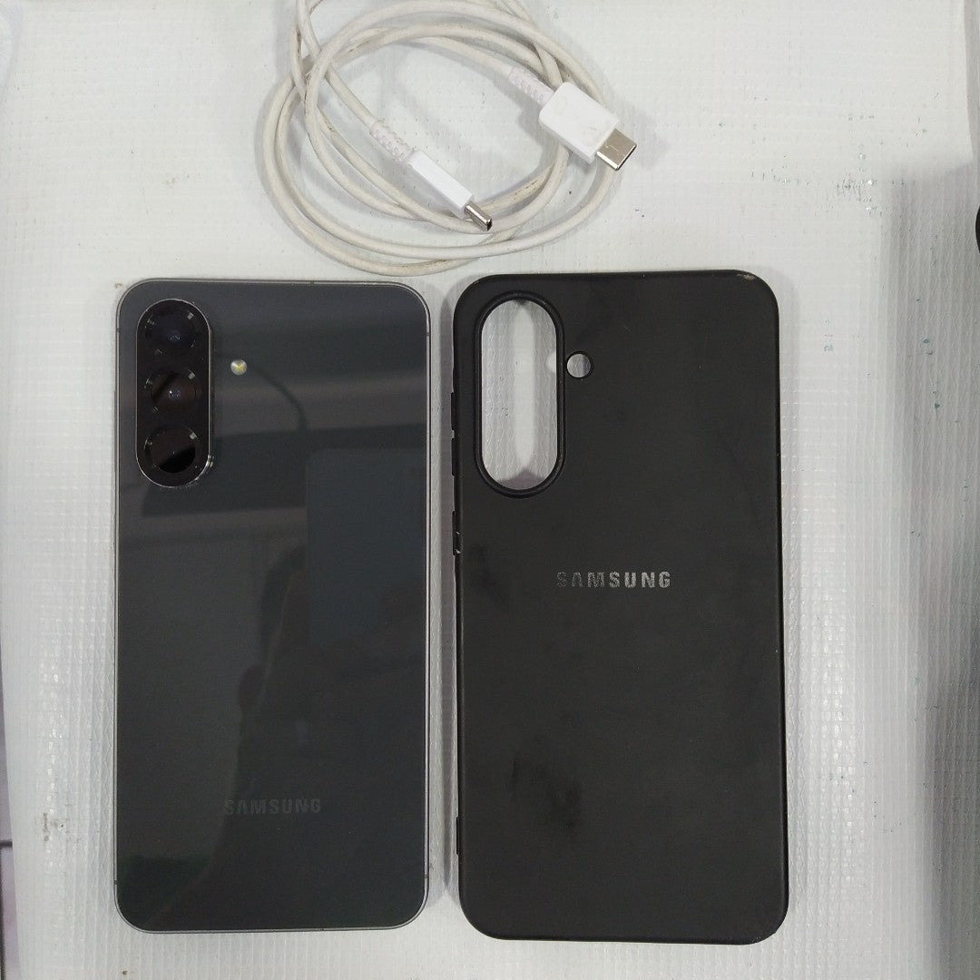 CELULAR SAMSUNG GALAXY A56 SM-A566E (2025) 256 GB 8 GB RAM (SEMINUEVO)