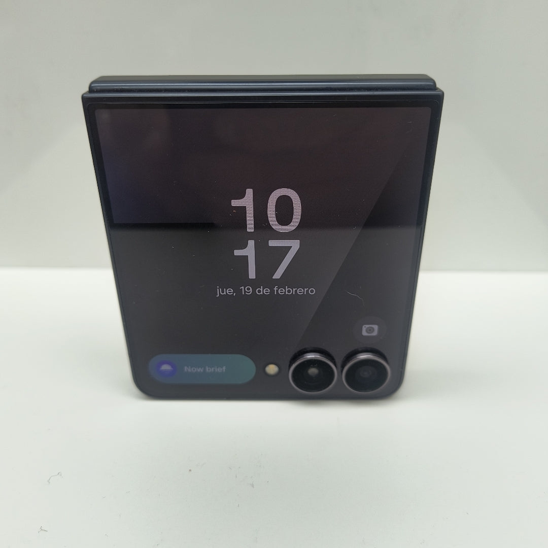 CELULAR SAMSUNG GALAXY Z FLIP 7 SM-F766B (2025) 512 GB 12 GB RAM (SEMINUEVO)