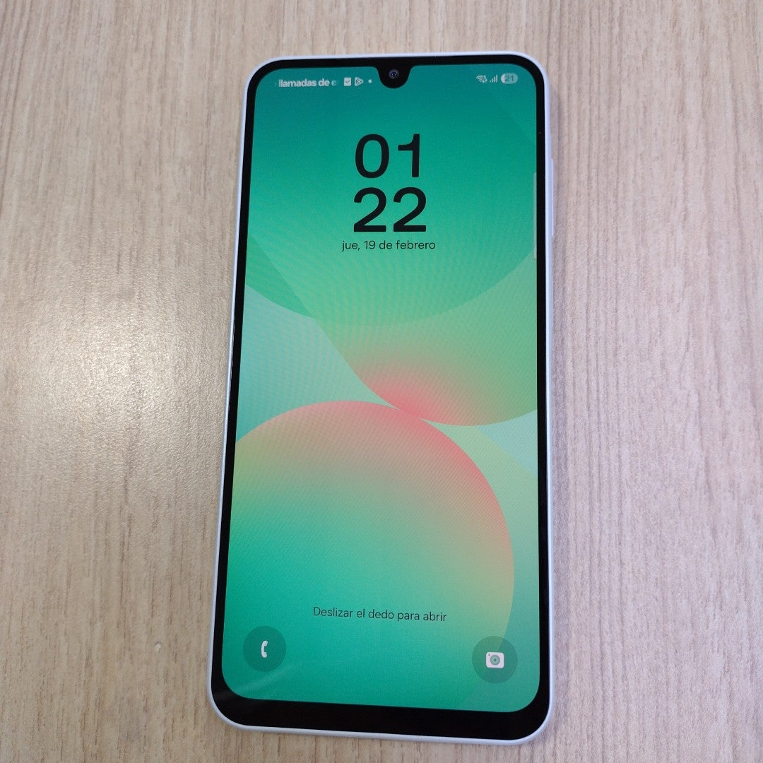 CELULAR SAMSUNG GALAXY A26 5G SM-A266M (2025) 128 GB 6 GB RAM (SEMINUEVO)