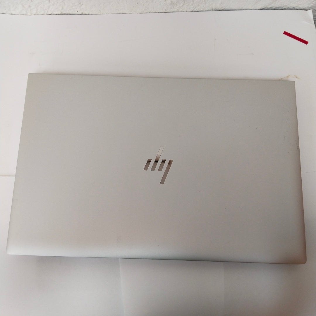 LAPTOP HP ELITEBOOK 855 G8 (2022) 256 GB SSD 16 GB RAM (SEMINUEVO)