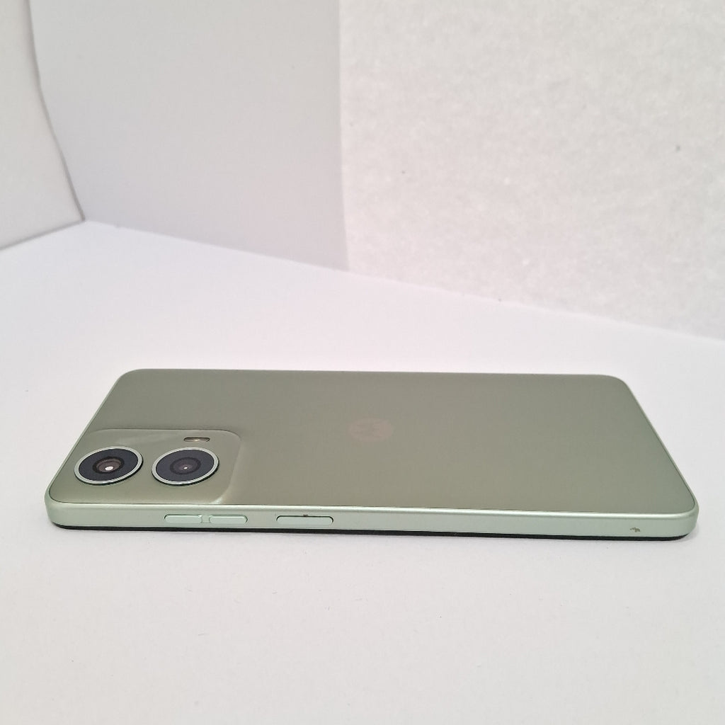 CELULAR MOTOROLA MOTO G24 XT2423-1 (2024) 128 GB 4 GB RAM (SEMINUEVO)