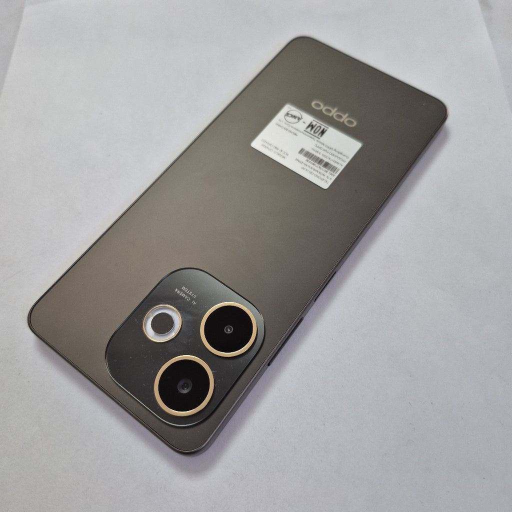 CELULAR OPPO  A5 PRO 5G CPH2695 (2025) 256 GB 8 GB RAM (SEMINUEVO)