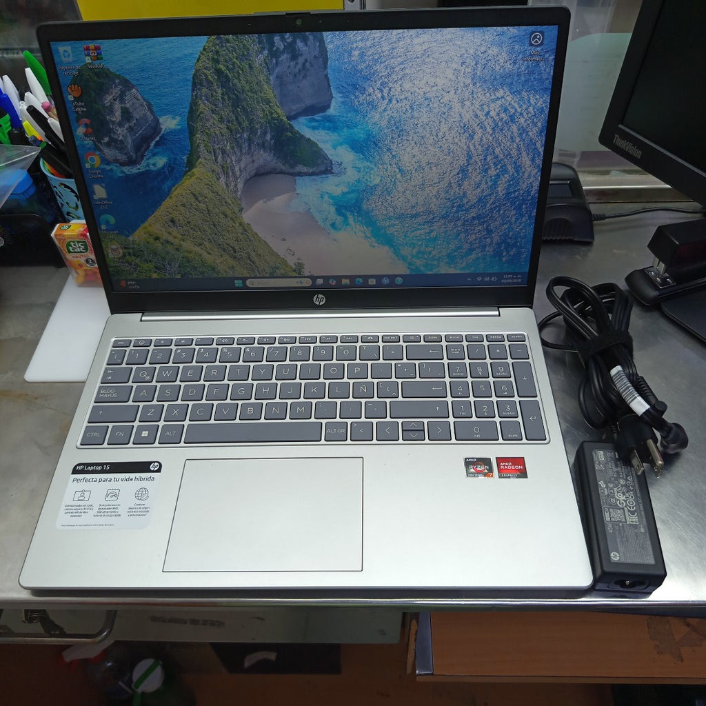 LAPTOP HP 15-FC0080LA (2024) 512 GB SSD 16 GB RAM (SEMINUEVO)