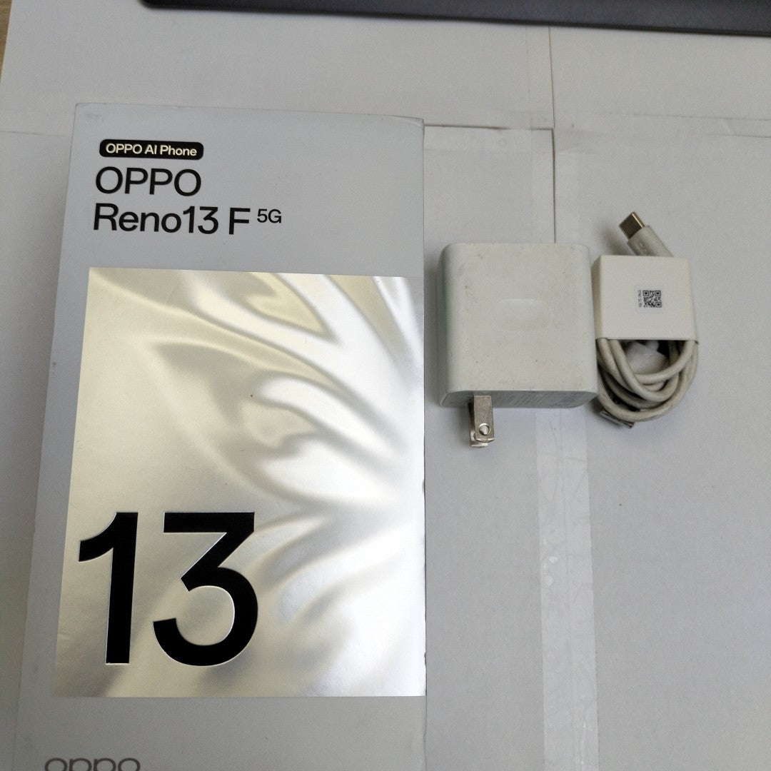 CELULAR OPPO  RENO 13F 5G CPH2699 (2025) 256 GB 12 GB RAM (SEMINUEVO)