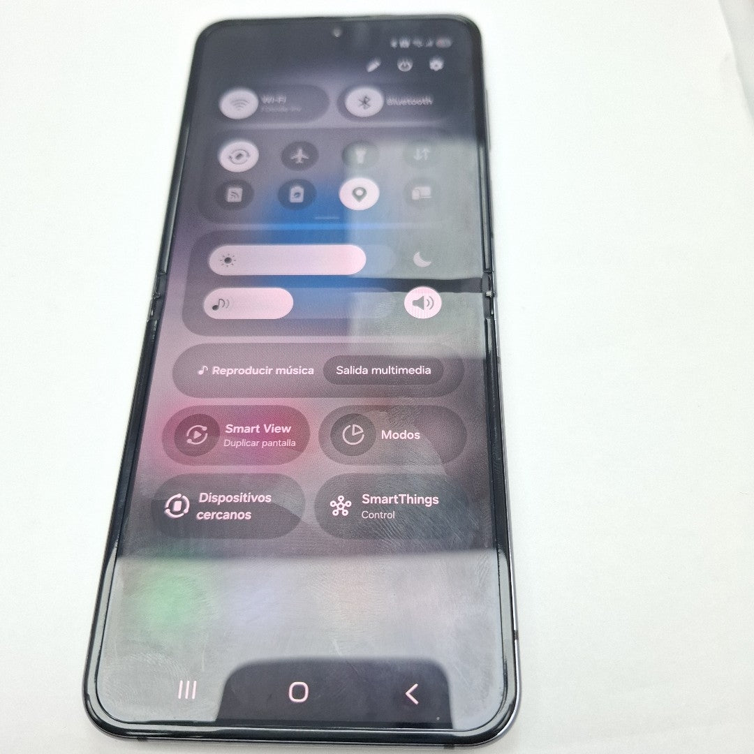 CELULAR SAMSUNG GALAXY Z FLIP 5 SM-F731B (2023) 512 GB 8 GB RAM (SEMINUEVO)