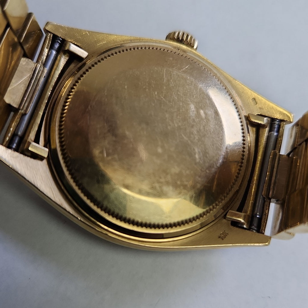 RELOJ CAJA Y PULSO ORO ORO 18 K 106.3 GRMS (SEMINUEVO)