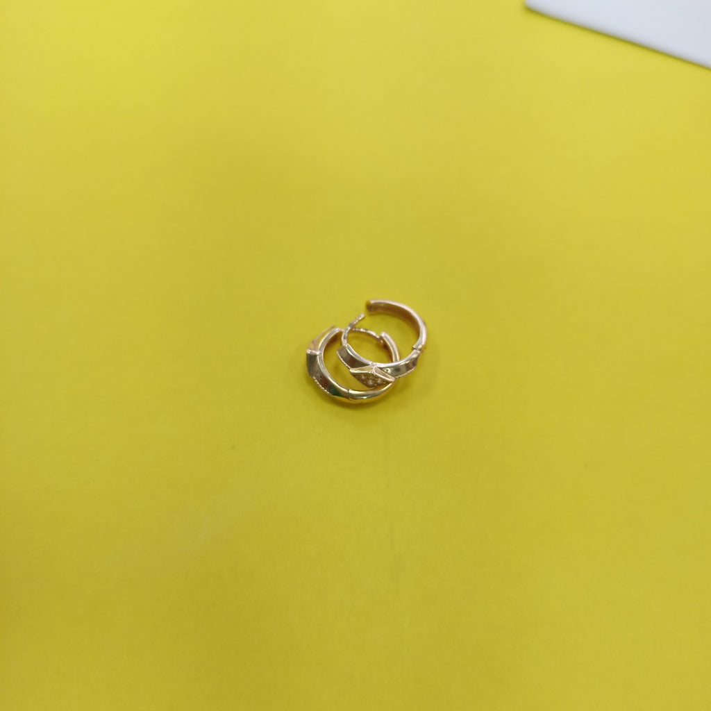 HUGGIES ORO 14K 2.5 (NUEVO)
