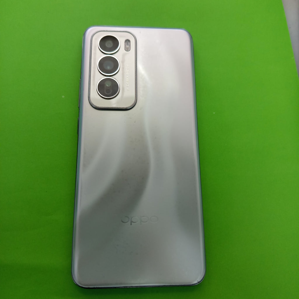 CELULAR OPPO   RENO12 5G CPH2625 (2024) 512 GB 12 GB RAM (SEMINUEVO)