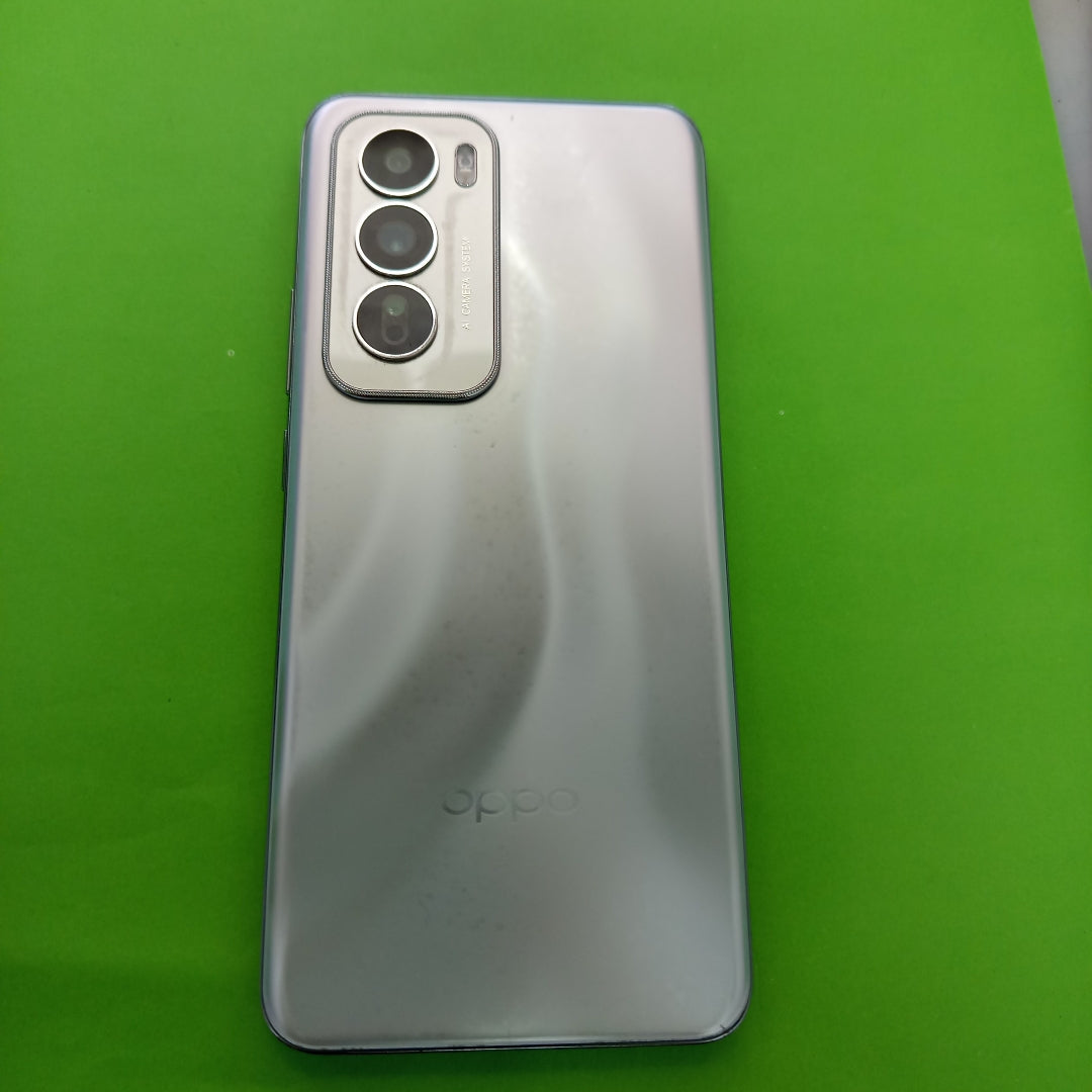 CELULAR OPPO   RENO12 5G CPH2625 (2024) 512 GB 12 GB RAM (SEMINUEVO)