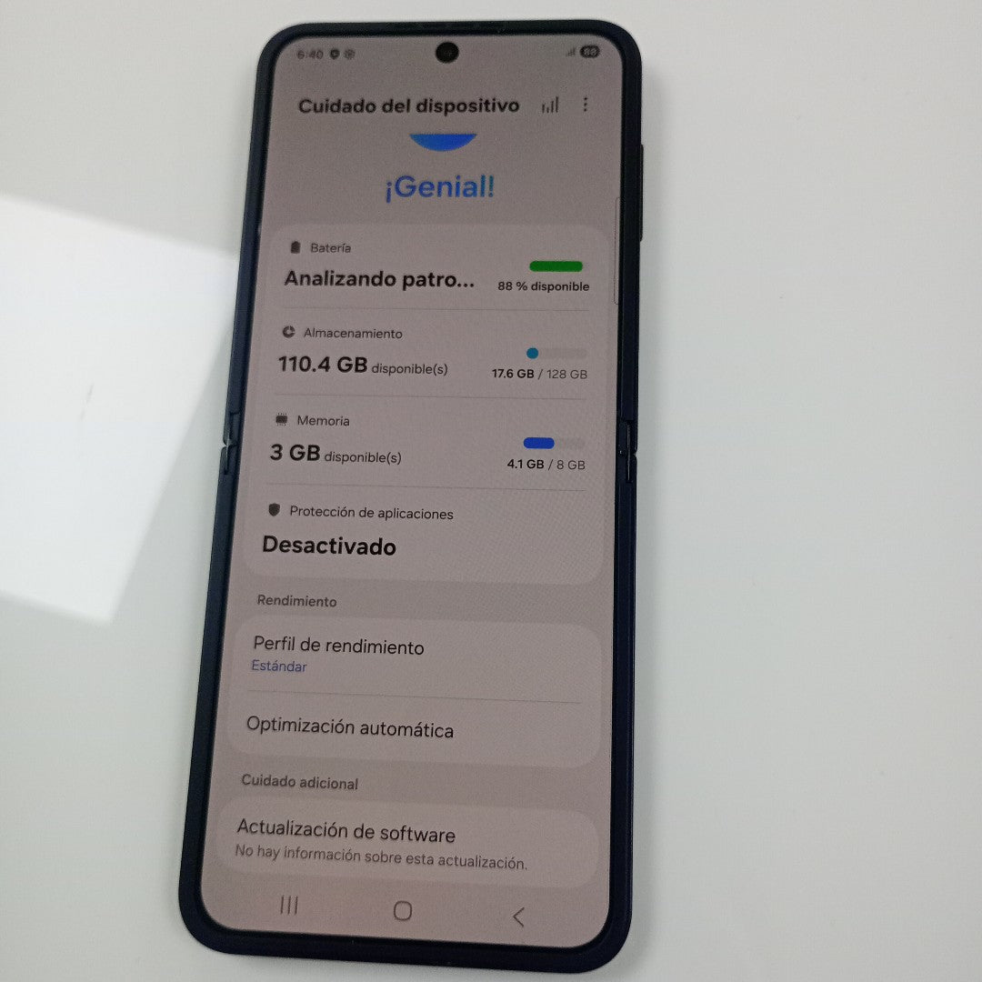 CELULAR SAMSUNG GALAXY Z FLIP7 FE SM-F761B (2025) 128 GB 8 GB RAM (SEMINUEVO)