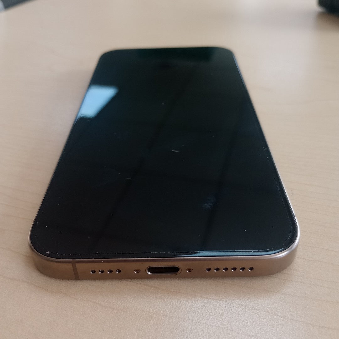 CELULAR APPLE IPHONE 16 PRO MAX A3295 (2024) 256 GB 8 GB RAM (SEMINUEVO)