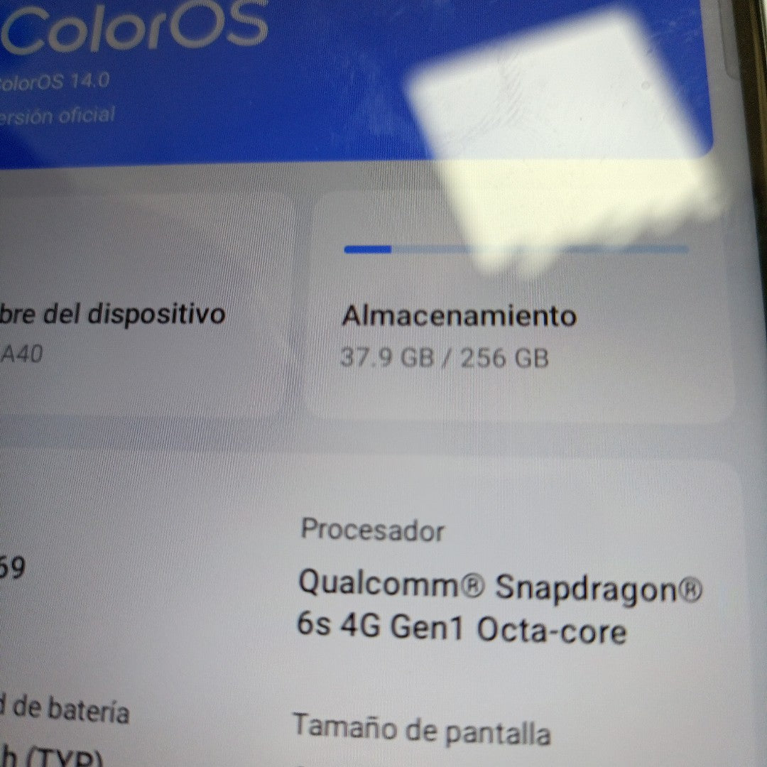 CELULAR OPPO  A40 CPH2669 (2024) 256 GB 4 GB RAM (SEMINUEVO)