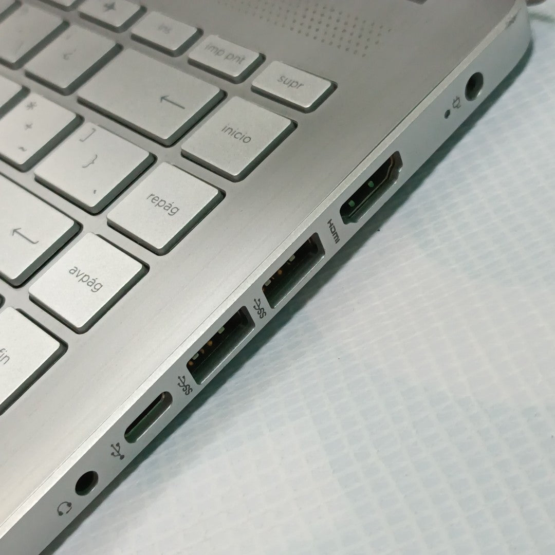 LAPTOP HP 14-DQ0527LA (2023) 256 GB SSD 8 GB RAM (SEMINUEVO)