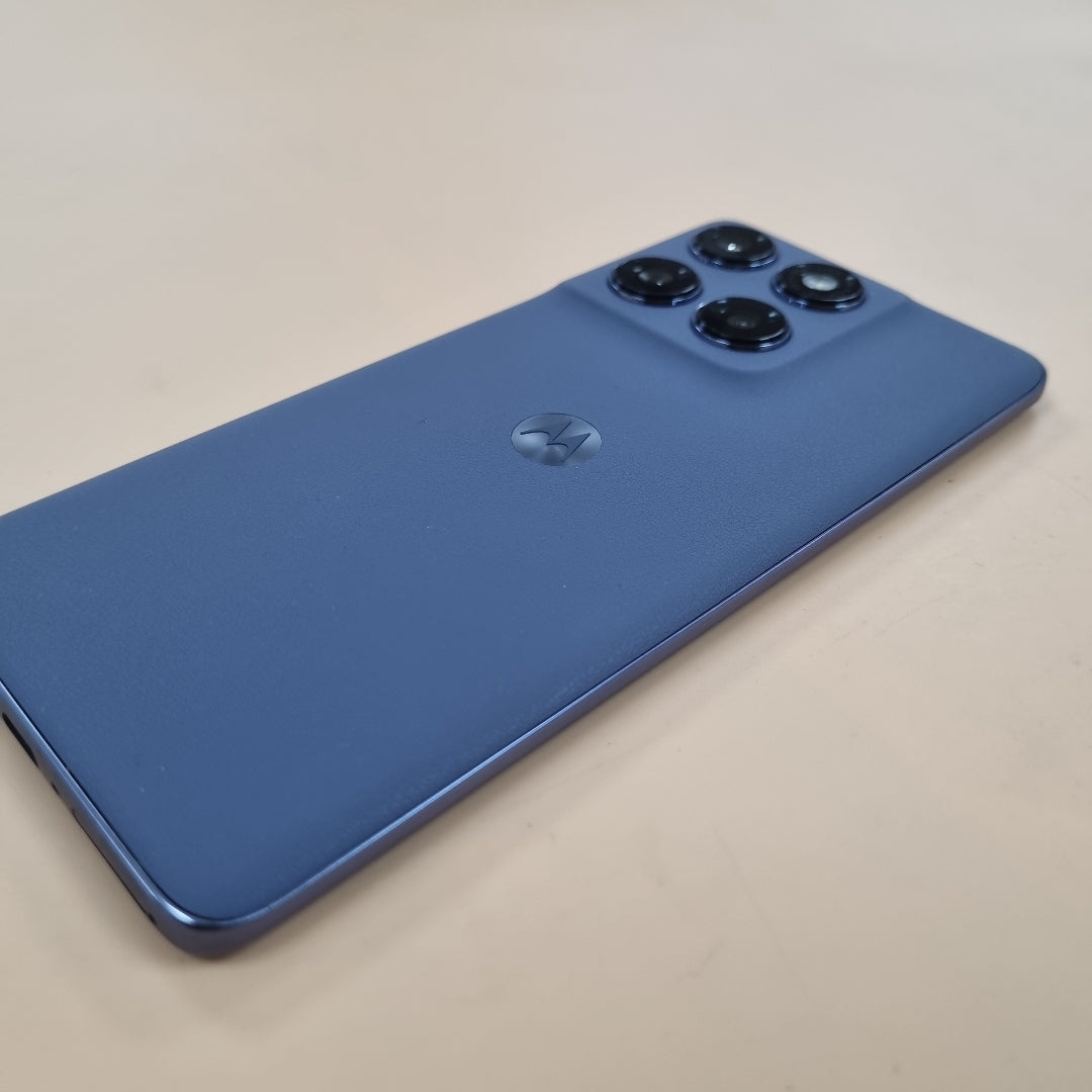 CELULAR MOTOROLA EDGE 60 FUSION XT2503-4 (2025) 256 GB 12 GB RAM (SEMINUEVO)