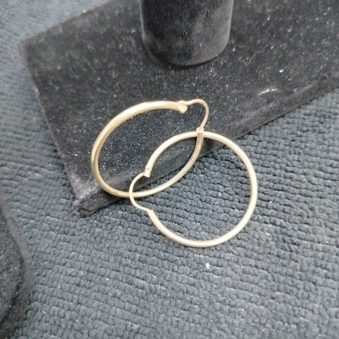 ARRACADAS PAR ORO 10 K 2.1 GRMS (SEMINUEVO)