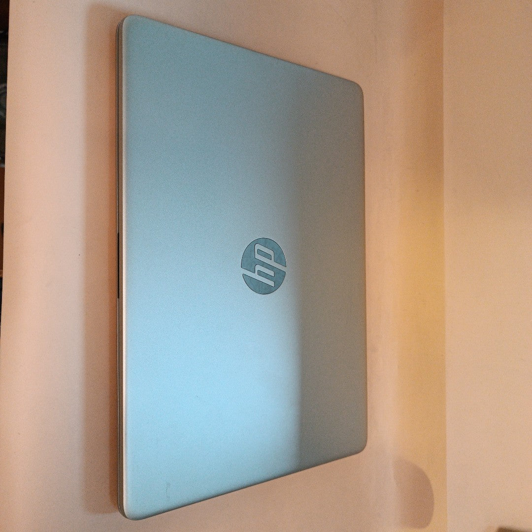 LAPTOP HP 14-DQ2502LA (2022) 256 GB SSD 8 GB RAM (SEMINUEVO)