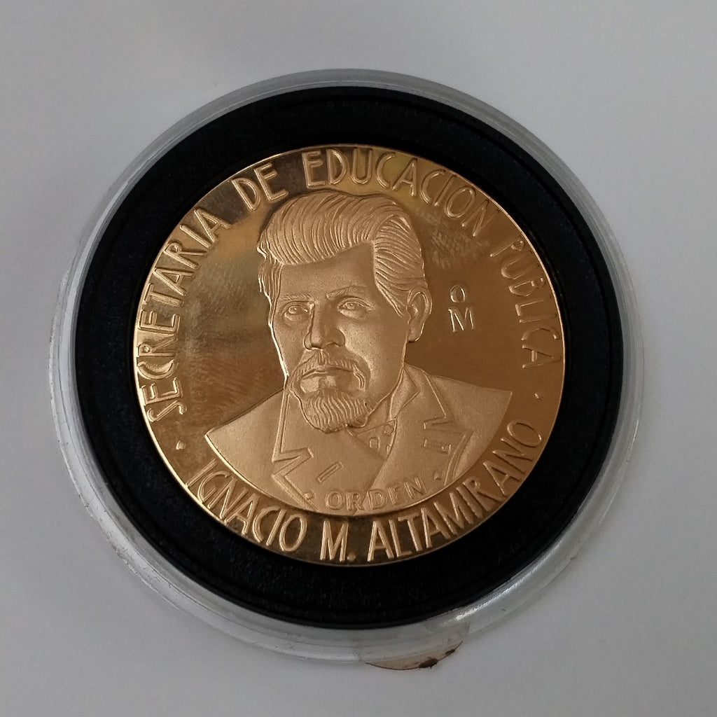 MEDALLA CONMEMORATIVA ORO 21 K 42 GRMS (SEMINUEVO)