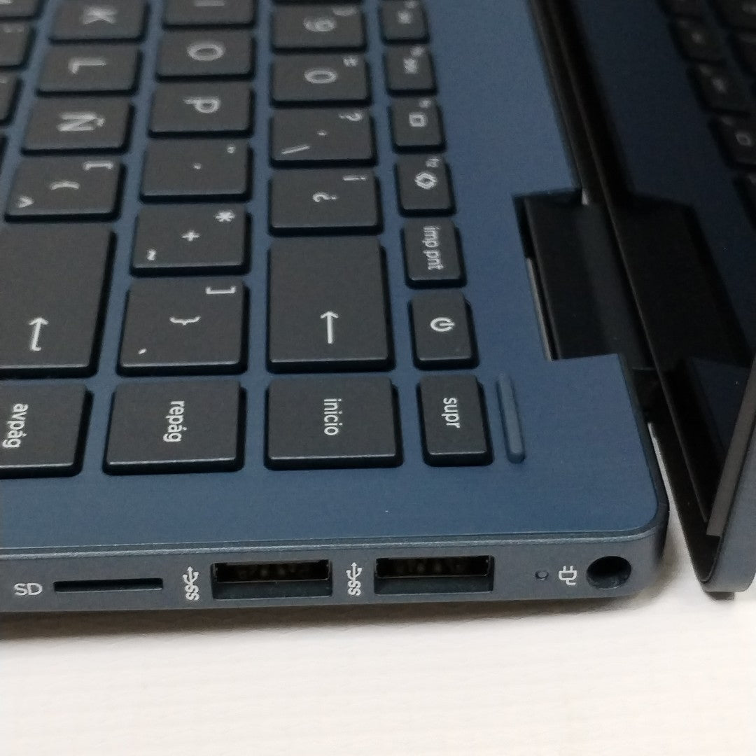 LAPTOP HP PAVILION X360 14-EK0008LA (2024) 512 GB SSD 8 GB RAM (SEMINUEVO)