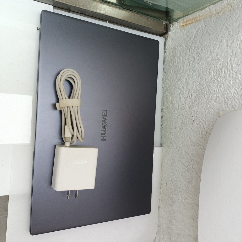 LAPTOP HUAWEI MATEBOOK D14 NBB-WAI9 (2020) 256 GB SSD 8 GB RAM (SEMINUEVO)