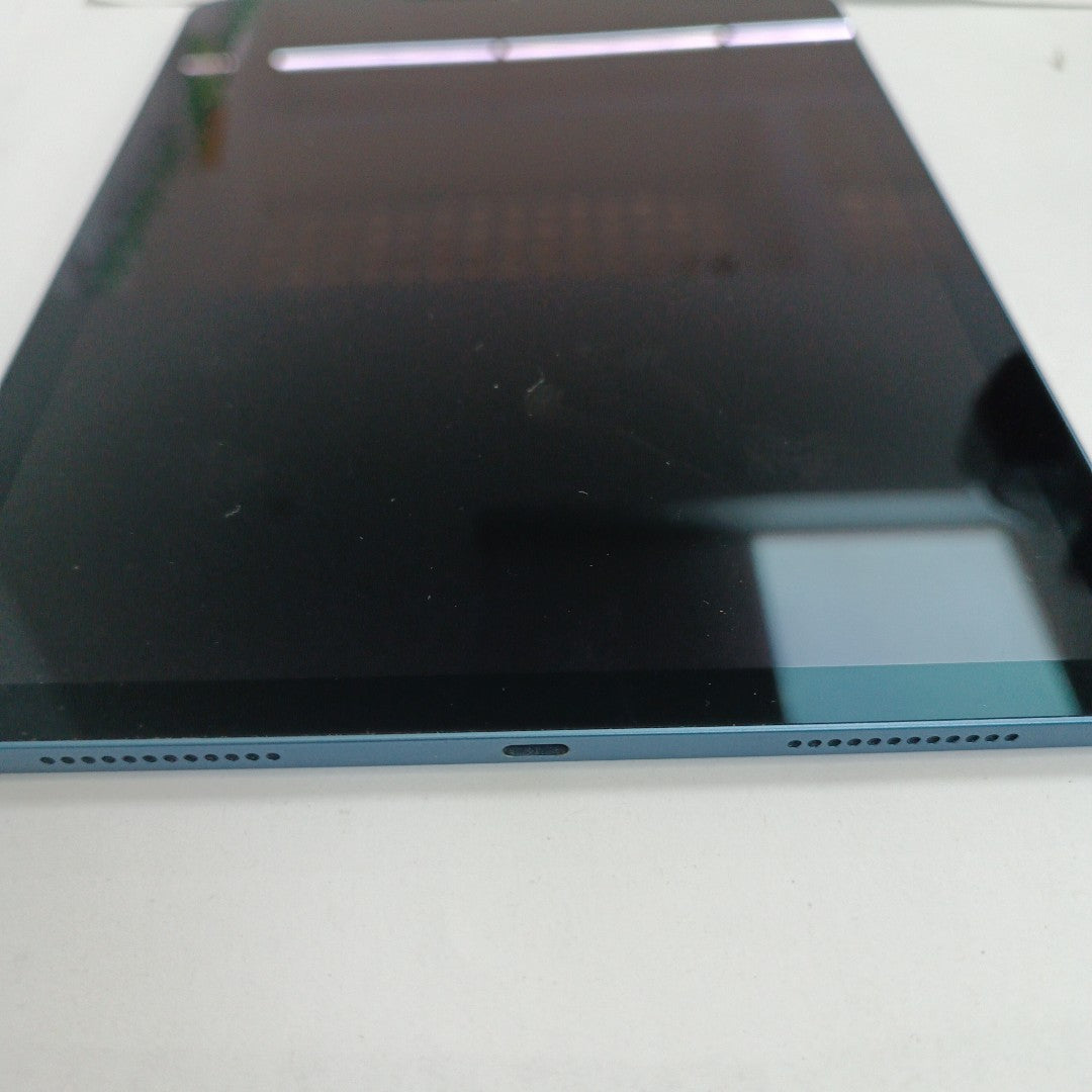 TABLETA APPLE IPAD AIR 5 A2588 64 GB 8 GB RAM (SEMINUEVO)