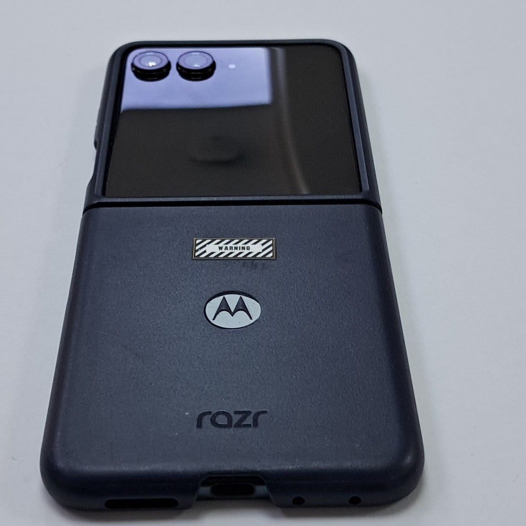 CELULAR MOTOROLA RAZR 50 5G XT2451-3 (2024) 512 GB 12 GB RAM (SEMINUEVO)