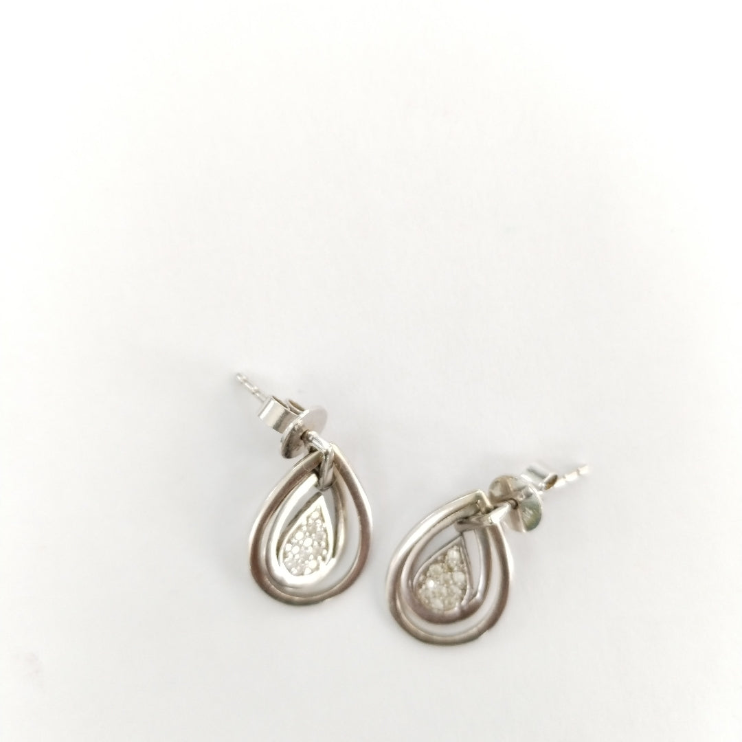 ARETES PAR ORO, ORO BLANCO 14 K 4.2 GRMS (SEMINUEVO)