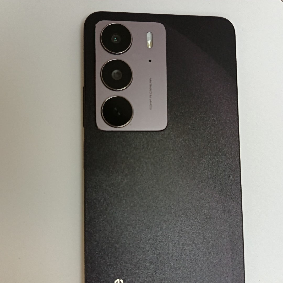 CELULAR REALME C75 RMX3941 (2025) 256 GB 8 GB RAM (SEMINUEVO)