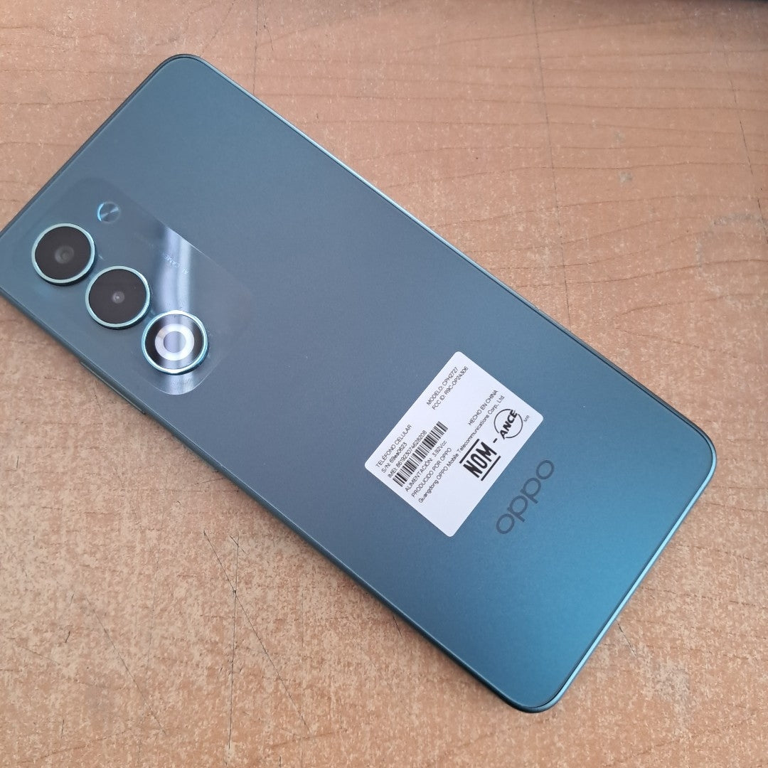 CELULAR OPPO  A5 CPH2727 (2025) 256 GB 4 GB RAM (SEMINUEVO)