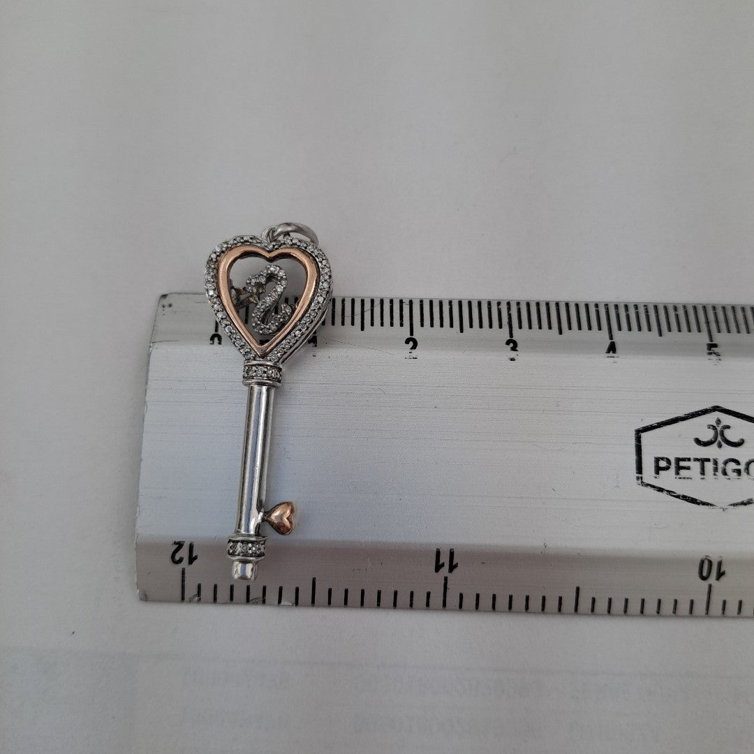 DIJE PLATA 3.2 GRMS (SEMINUEVO)